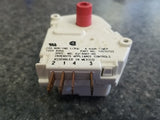 Whirlpool R0131577  Refrigerator Defrost Timer OEM   Whit Out The Screws. H10A3